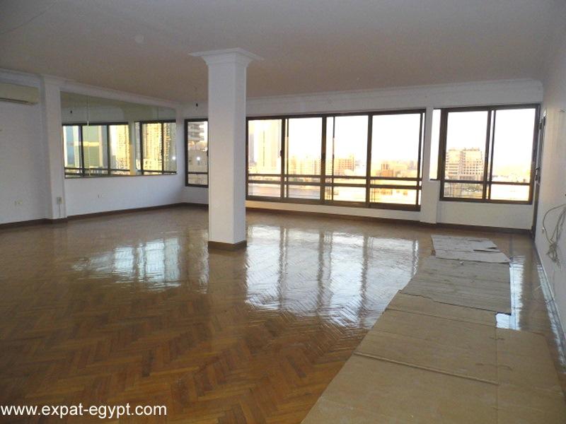 Egypt, Cairo, Zamalek – Overlooking the Nile Semi Furnished 3 bed. Apartment for Rent