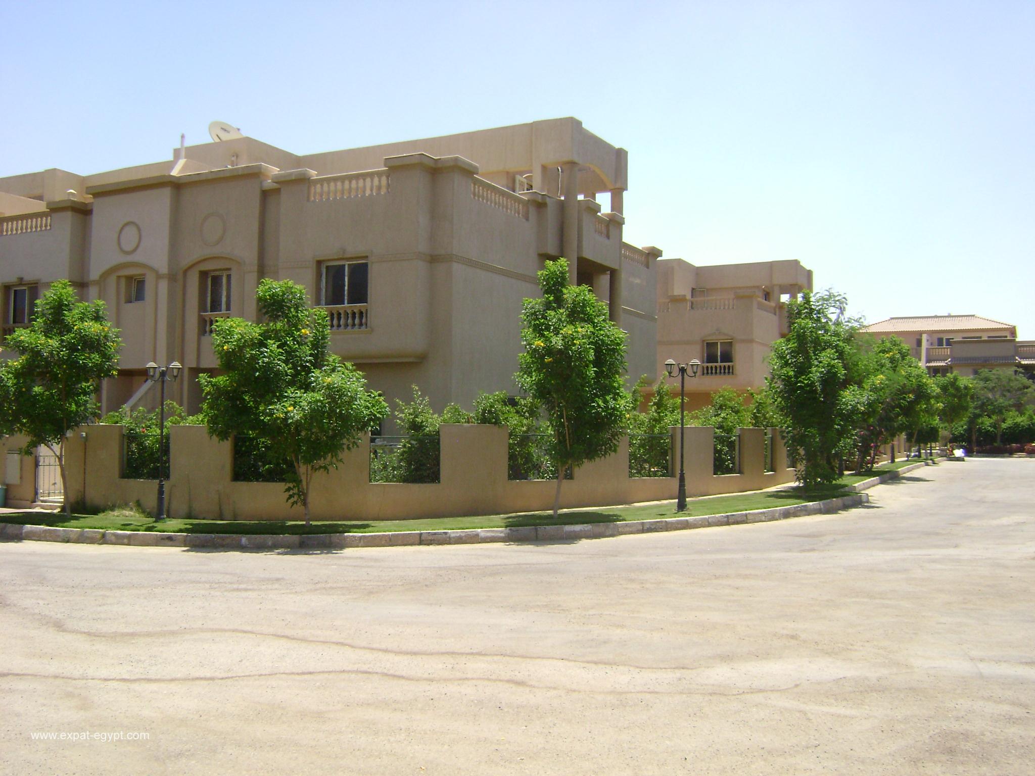 Villa for rent Royal Valley, Shekh Zayed City