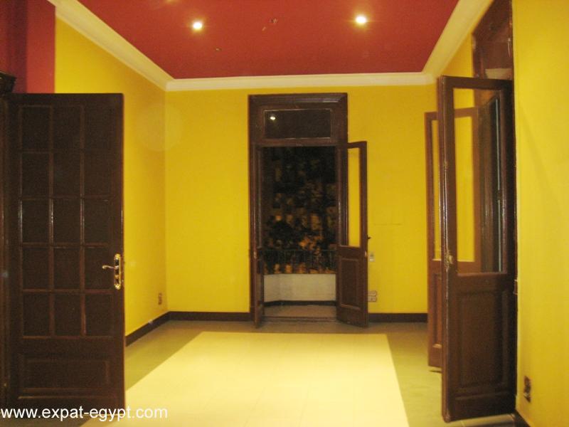 Nice cozy apartmen for rent in Zamalek with a beatable price near Mariott hotel 