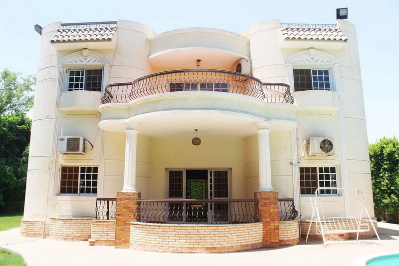 Villa for Sale in Beverly Hills Compound, Sheikh Zayed 
