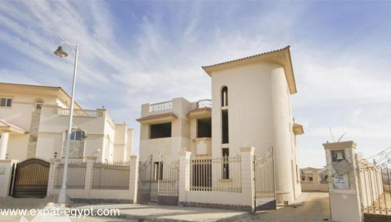 Villa for Sale in Royal City in Sheikh Zayed