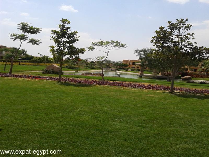 Villa for Sale in Lake View compound, New Cairo, Egypt    
