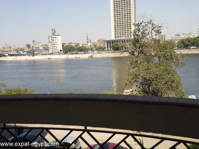 Apartment for Rent in Zamalek Old Style High Ceiling 