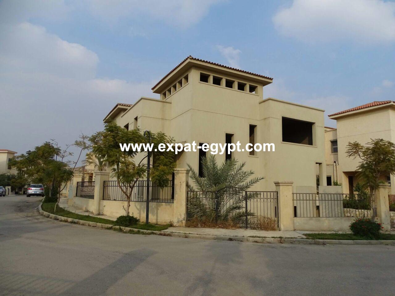 Villa for sale in El Gezira Compound in Sheikh Zayed City , Giza , Egypt .